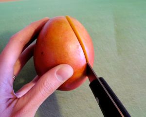 how to cut a mango 1