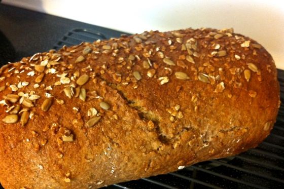 whole wheat honey oat bread with sunflower seeds